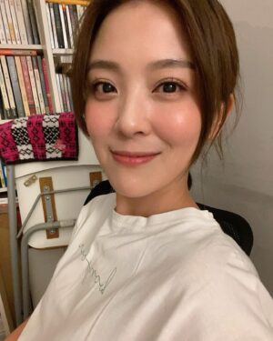 Genie Chuo Instagram - 對一個人好無需理由
也不求回報
但願你能珍惜那個對你好的人
😏