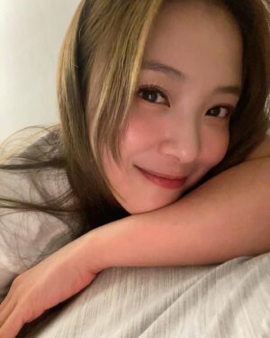 Genie Chuo Instagram - 心想真的可以事成！
宇宙真的會聽到內心的願望耶🥹
祂應該真的感受到我的疑惑，求解的心
感謝這次來的特別快☺️
🥰