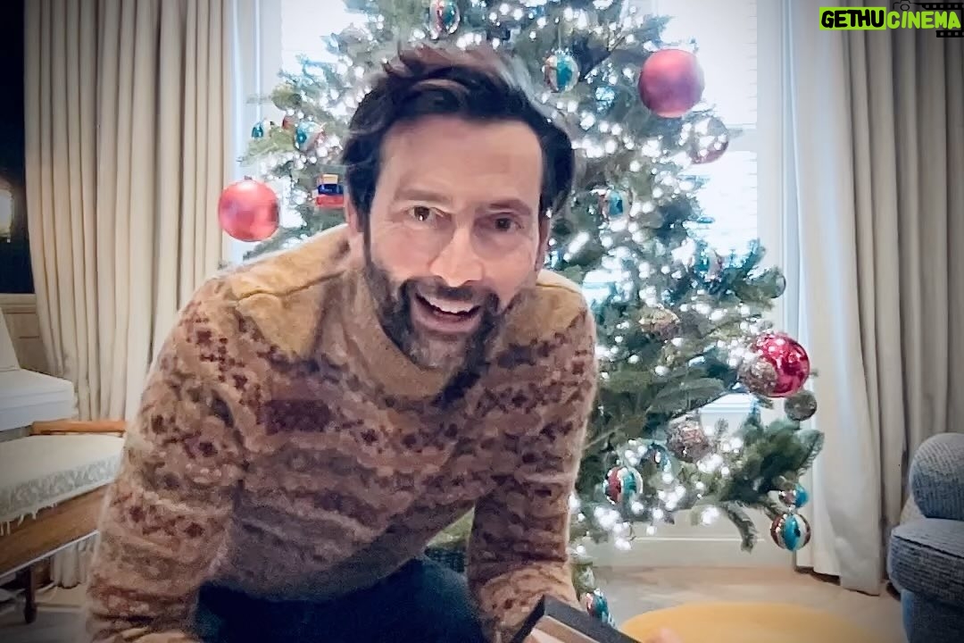 Georgia Tennant - 81.5K Likes - Thank you to all of you who voted for #Staged and to @italktelly @elliot_gonzalez for your support over these mad few years. You’ve all been stupendous 🍍