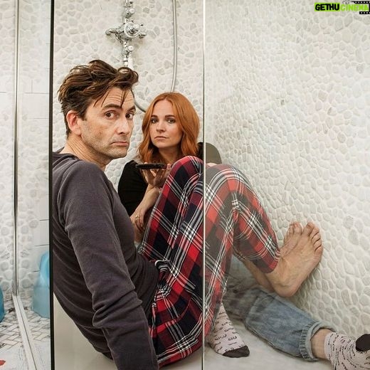 Georgia Tennant Instagram - Happy #staged3 week! @anna_lundbergs @lucyeatonmess #staged @bbcone @bbciplayer #comedy . Starts WEDNESDAY 14th June 10:40pm bbc1 🍍
