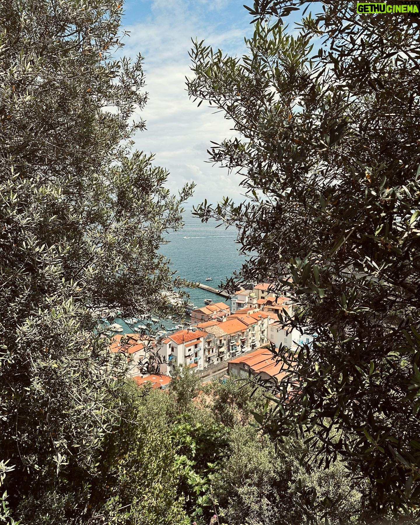 Georgia Tennant - 50.3K Likes - 40 hours in #Sorrento celebrating @christianbrassington surviving 40 years on the planet. @jenniefava you are the ultimate surprise party planner. Mine next? @leblonlondon @marinapiccola73 @la_minervetta @mrandmrssmith @ilbucosorrento #🍋 (and thanks to everyone who had our kids. Takes a village. Or most of west london)