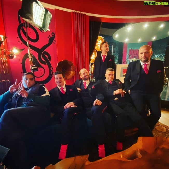 Georgia Tennant Instagram - You can now stream all episodes of #thehornesectiontvshow on #all4 .I hope you enjoy watching it as much as I did making it (to clarify that was LOTS). @camilleucan @destheray @timmahendran @hornesection @sharimakeup 🐤