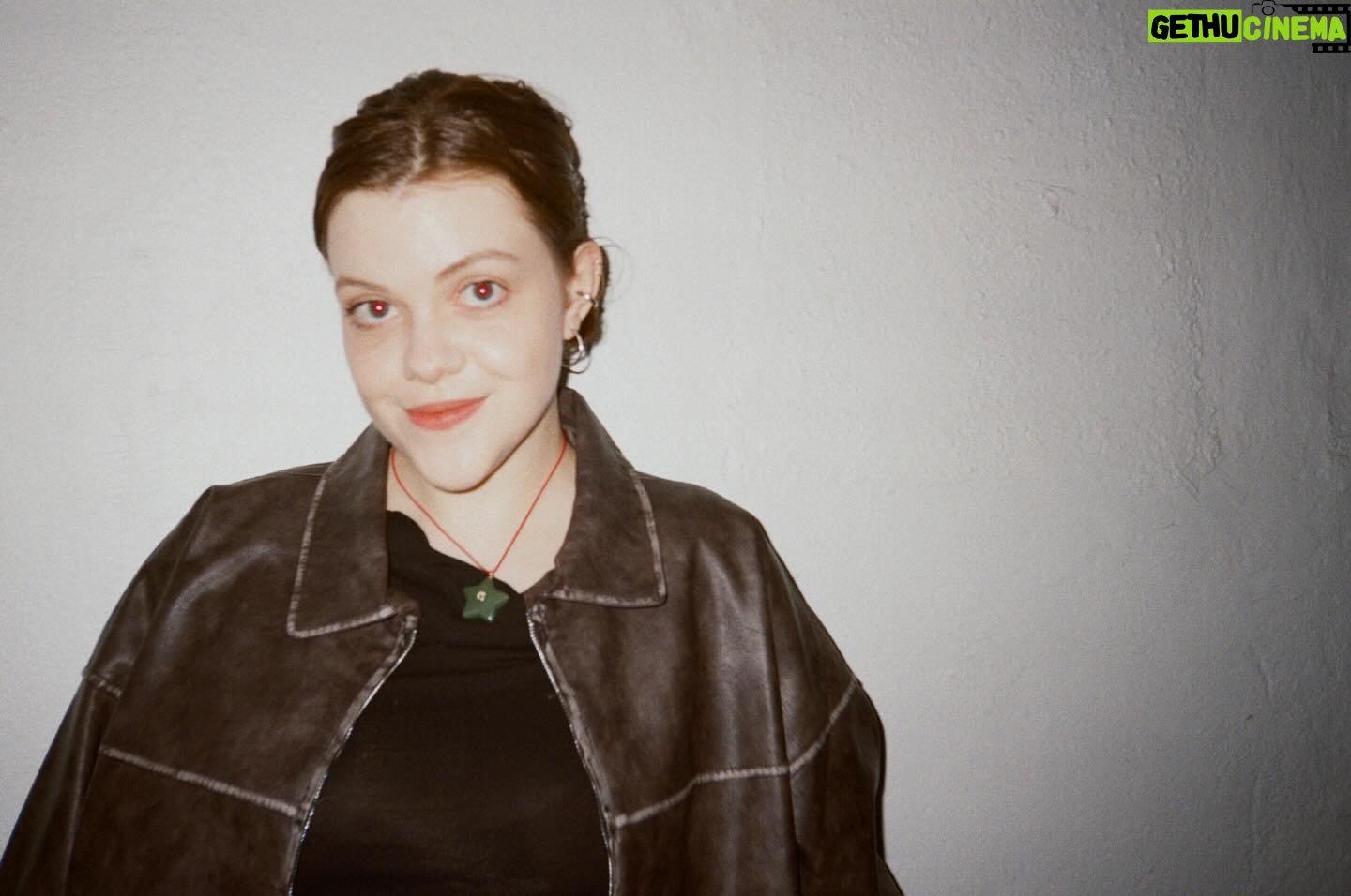 Georgie Henley Instagram - city of angels pt1