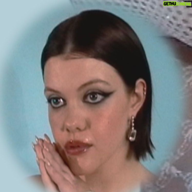 Georgie Henley Instagram - 🐱@polyesterzine🐱 words and photography: Charlotte Amy Landrum @charlottealandrum make up: Grace Ellington @gracemariaellington hair: Eliot McQueen @eliotmcqueen stylist: Kate Kidney-Bishop @sashasadies styling 1st assistant: Lena Angelides @lenaangelides styling 2nd assistant: Qianling Du @smakk927927