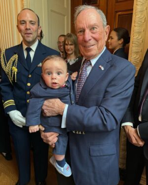Georgina Bloomberg Instagram - I saved these for today… happy Father’s Day @mikebloomberg. We are proud to call you dad and grandpa every day, but getting to come watch you receive a Presidential Medal of Freedom at the White House last month was a good reminder of why. ❤️🇺🇸🤍🇺🇸💙