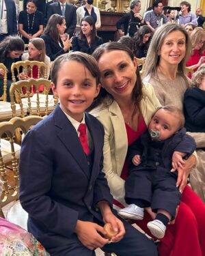Georgina Bloomberg Instagram - I saved these for today… happy Father’s Day @mikebloomberg. We are proud to call you dad and grandpa every day, but getting to come watch you receive a Presidential Medal of Freedom at the White House last month was a good reminder of why. ❤️🇺🇸🤍🇺🇸💙