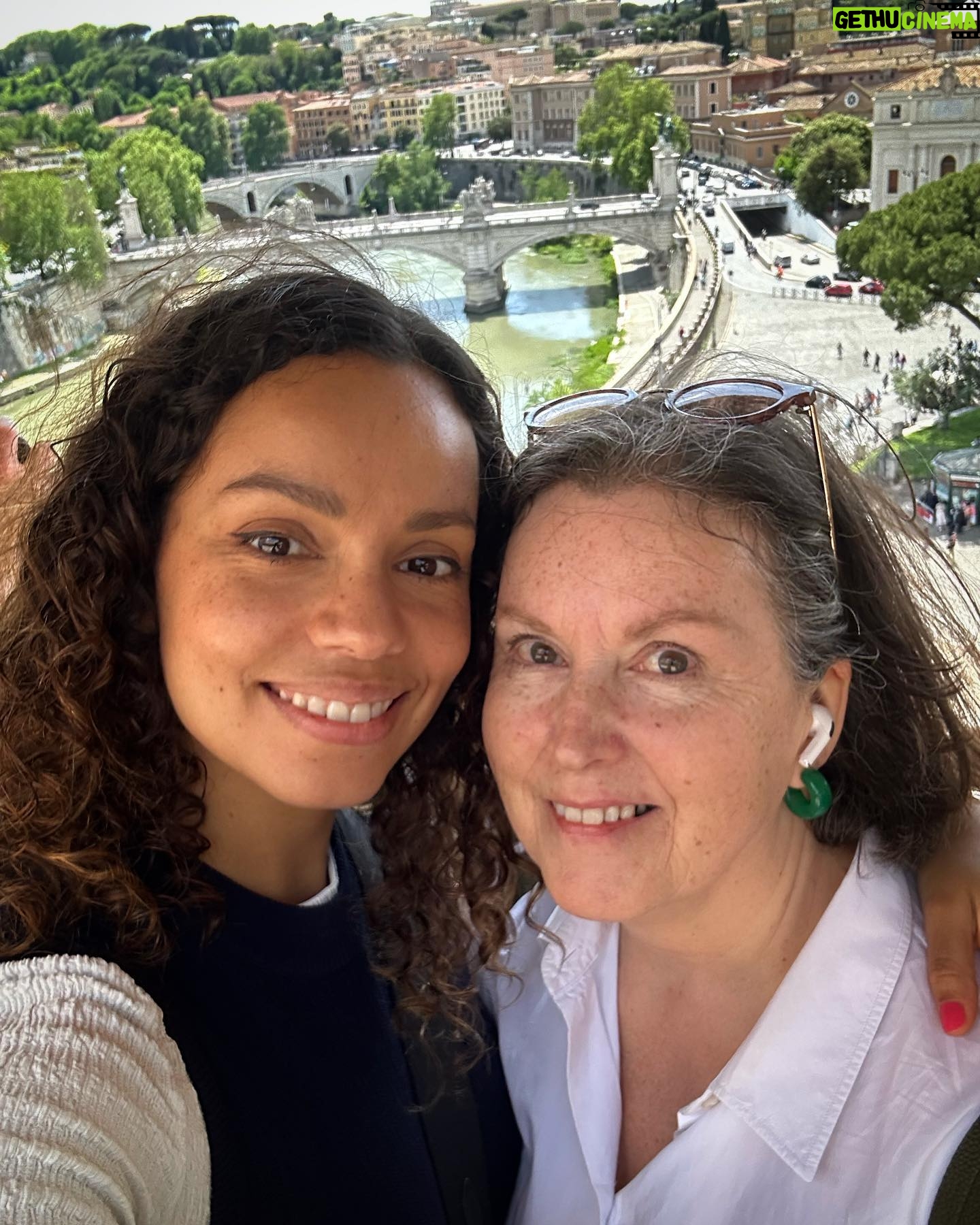 Georgina Campbell - 2.5K Likes - A weekend in Rome 💚🤍❤️