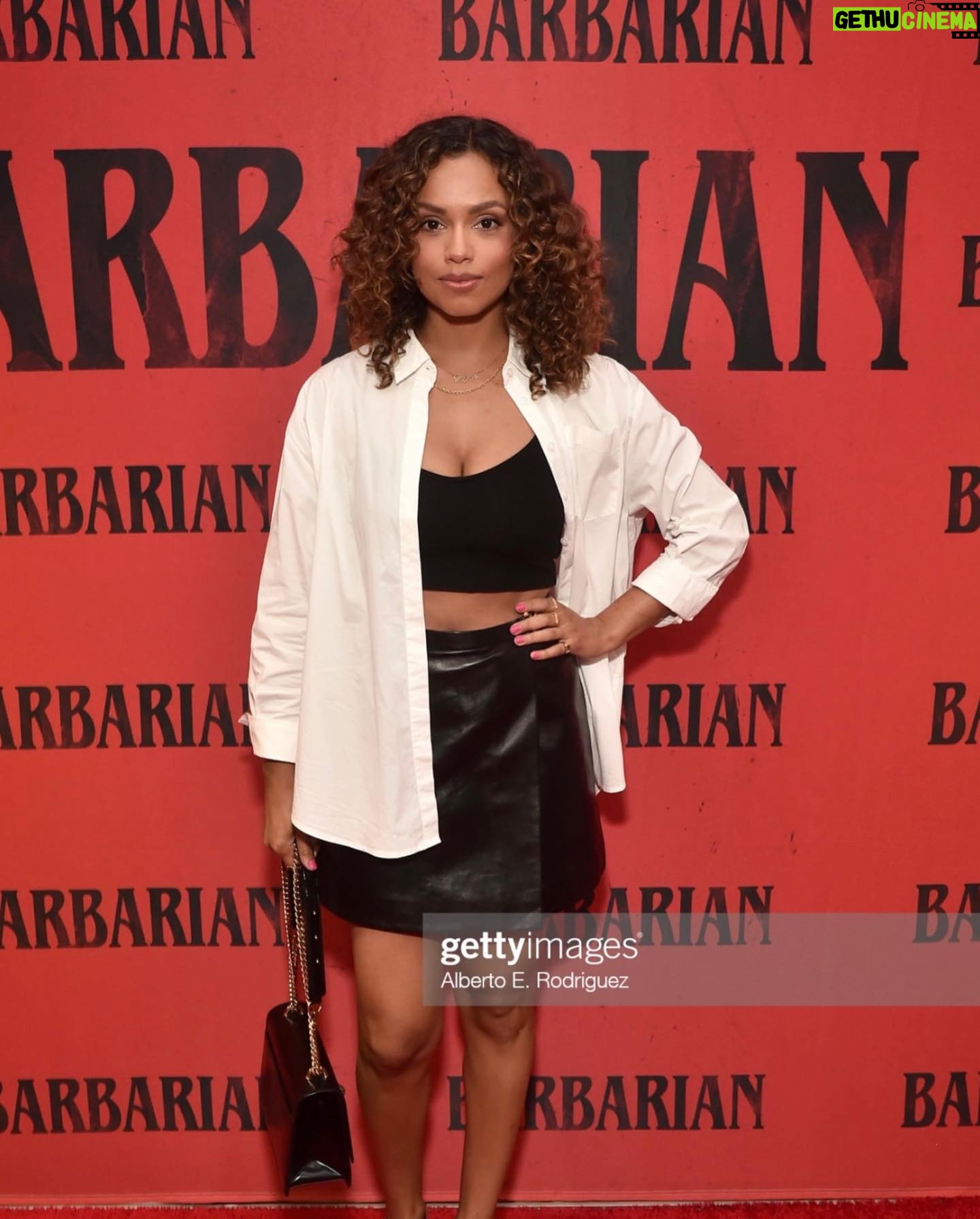Georgina Campbell - 2.2K Likes - Barbarian screening last night ✌🏽
Makeup: @cherishbrookehill
Hair: @cynthiaglam
