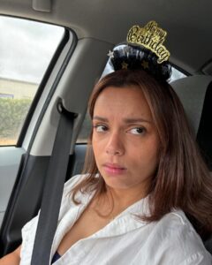 Georgina Campbell Instagram - It’s my birthday and I WILL dave and busters (I won monopoly man in the claw and I can’t believe it!)
