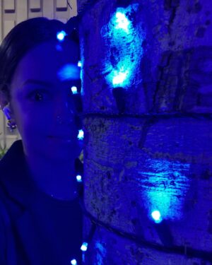 Georgina Campbell Instagram - A love affair with Christmas lights on tree trunks… My Uber is ten minutes away.