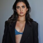Geraldine Viswanathan Instagram – did a shoot with the incredible @johnnyvision while I was in Straya – got the girls out ofc!! 🐨