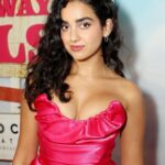 Geraldine Viswanathan Instagram - Driveaway Dolls premiere 💕🚘👯‍♀️💋😽 IN THEATRES FEB 23 @driveawaydolls @focusfeatures