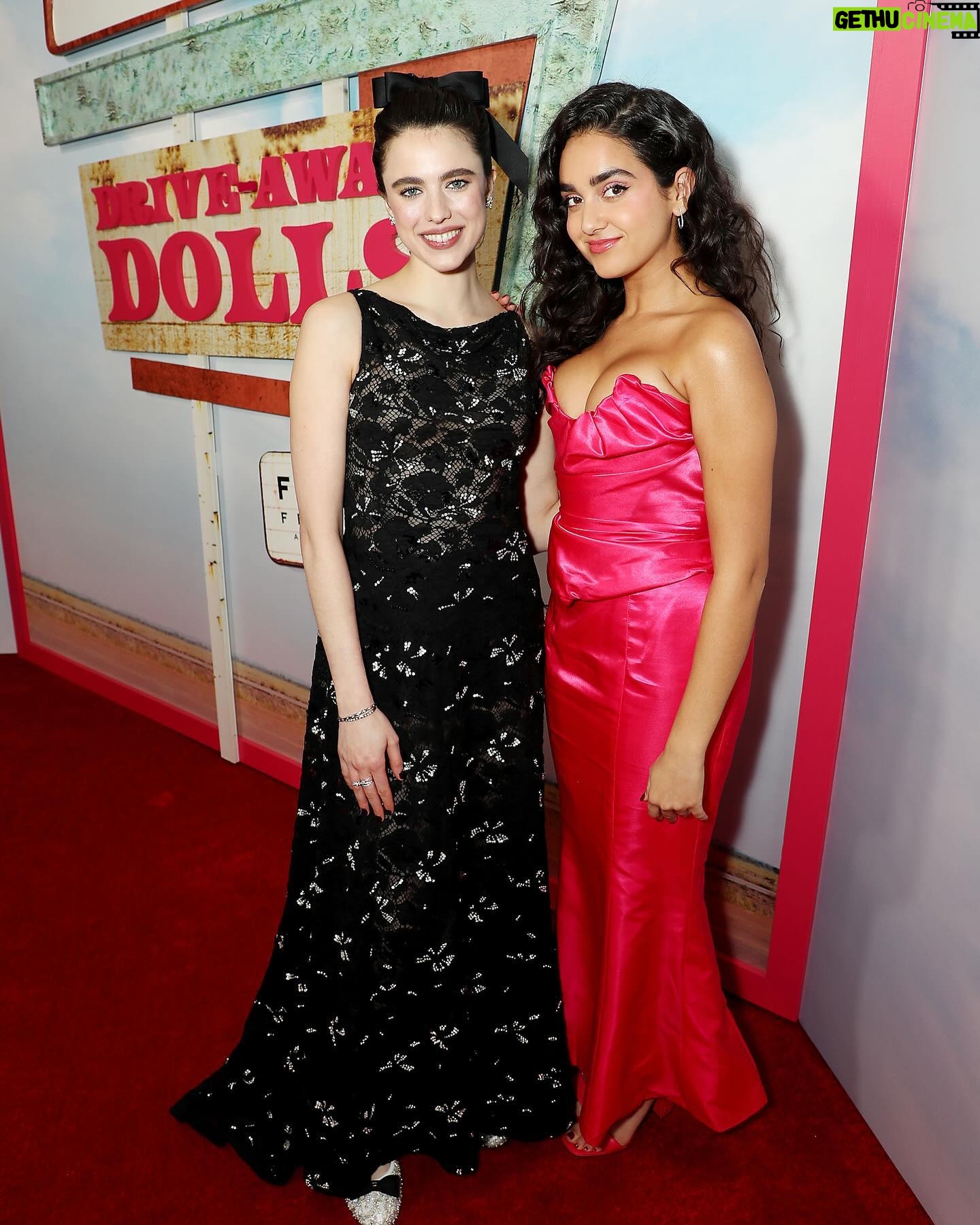 Geraldine Viswanathan Instagram - Driveaway Dolls premiere 💕🚘👯♀️💋😽 IN THEATRES FEB 23 @driveawaydolls @focusfeatures