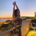 Geraldine Viswanathan Instagram - breaking the mould by being hot and on vacation