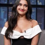 Geraldine Viswanathan Instagram - love you @latenightseth 👛