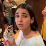 Geraldine Viswanathan Instagram - In celebration of @brokenheartsgallery being available on VOD and DVD everywhere here are some fav BTS moments; 1. it’s called choreography, ever heard of it. 2. some of us have been on Broadway. 3. again, Broadway. 4. our obsession w the scream at the beginning of “sweet but psycho” begins. 5. warming up my gorgeous voice with iced creams. 6. I am the same as Normani 7. @sonymusic sign us already