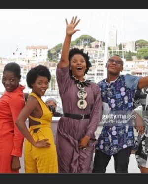 Gessica Généus Instagram - Yon lane. 1 an. Jour pour jour. Freda faisait sa première à Cannes. Mèsi lavi. Enfin en Haïti. Avec une première projection en amont de la tournée a piment rouge avec @negesmawon et ensuite au cap, Fort Liberté le 26 juillet, pour revenir à Port-au-Prince le 31 juillet au Montana. Ensuite Jacmel, les cayes première et deuxième semaine du mois d’août. @tamise_haiti @mwemtv @mobicinehaiti @bastiennehemie @fabiolaremy @jmgigon @sanosiproductions @faissol_fahad @fredafilmnan