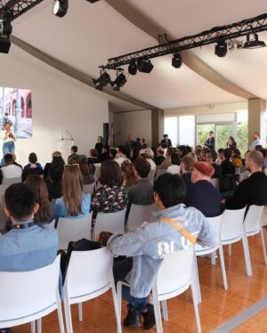 Gessica Généus Instagram - Félicitations à Gessica Généus pour l’obtention du prix @le_cnc lors de cette Résidence au #festivaldecannes2024 ! 👏🏻

Nous sommes très fiers d’accompagner Gessica pour son nouveau projet Marie-Madeleine, long-métrage de fiction, que nous avons hâte de vous présenter ! 

Bravo et merci au jury de la Résidence pour ce prix ! 

📸 : Eric Bonte

@jmgigon 

#cannes #cannesfilmfestival #haiti