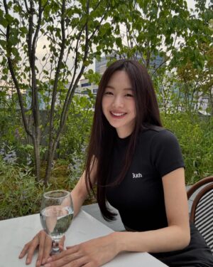 Geum Sae-rok Instagram - @kith 🫶🏼 #kithseoul