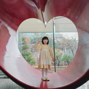 Gi So-you Instagram - 비오는 날도 상큼하게♡♡♡
오늘도  기남매  수고했어 😍😚
ㆍ
ㆍ
@bebezoo_korea
ㆍ
ㆍ
ㆍ
ㆍ
#기남매 #기은유#기소유#비오는날☔️
#mbc순회중 #수고했어