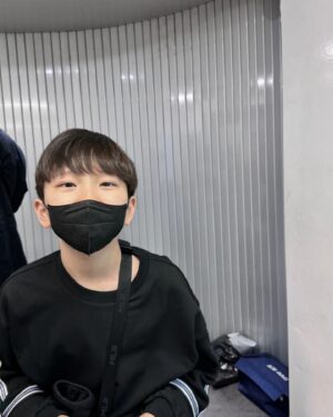 Gi So-you Instagram - 이모따라 일본여행
다컷네~
잘부탁해~
ㆍ
ㆍ
ㆍ
소유는 촬영땜에 못가서 입이 엄청나옴ㅋ 
담엔 꼭 같이가자 
ㆍ
ㆍ
ㆍ

#큰아들#이모따라#일본여행#잘다녀와#잘부탁해