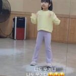Gi So-you Instagram - 오늘은 혼자서♡ 💃 댄스연습중~ ㆍ ㆍ ㆍ #기소유#댄스는즐거워💃 #어려워😂 #그래도잼있다✌️