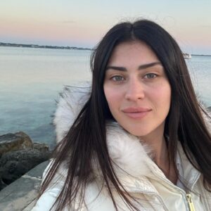Giada Pezzaioli Instagram - Andiamo verso la bella stagione ♥️ 
#famiglia