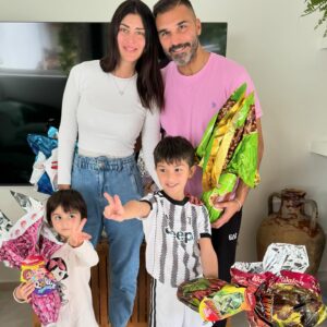 Giada Pezzaioli Instagram - Una giornata semplice e bellissima ♥️🐣 #buonapasqua dalla nostra famiglia !