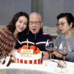 Gigi Lai Instagram - 記得我小時候，爸爸總是忙於工作。早上八時便出門上班，到了晚上，還有教夜校的兼職，直至十一時才可回家休息。 不過，爸爸無論有多忙多累都會抽時間陪我，帶我去不同的遊樂場公園玩，每一次我都玩得樂而忘返。 爸爸曾對我說：「希望你每一天都過得像生日一樣開心。」 到現在，爸爸年紀大了，就由我陪你去不同的地方吃喝玩樂！我也是多麼的希望爸爸天天快活健康，天天都像過生日一樣Happy ♥️！ 祝親愛的爸爸生日快樂🎂 平安健康！🎉🎉🎉😘😘😘 #happybirthday #lovemyfamily #father
