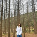 Gigi Lai Instagram - 如詩如畫的景色🏞️賞心悅目的花朵🌼🌸 #喜歡杭州 #杭州最美的季節 #太漂亮了 #spring #sharethelove #moment #nature #hangzhou #holiday
