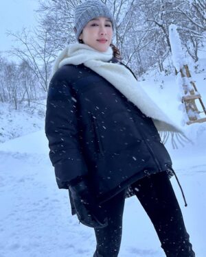 Gigi Lai Instagram - Merry Christmas! 🎄🎄❤️

#gi_losophy #christmas #xmas #holidaymood #blessing #snow #WinterWonderland  #FestiveSeason #ChristmasJoy #ChristmasMagic #HolidayCheer #ChristmasFood #ChristmasVibes #family #love