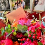Gigi Lai Instagram - 不知不覺今年已經是我們牽手走過的第15年。 謝謝你每年都記得送上我最愛的鮮花，我們的關係就像這些花朵，色彩繽紛又充滿活力，多年來的相處就如灌溉鮮花的養分。 感恩一直有你的支持和陪伴，讓我無懼挑戰向前行。期待未來一起見證我們的三顆種子健康地快樂成長♥️🥰 #anniversary #truelove
