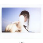 Gigi Yim Instagram - #BeDigitalCover | 炎明熹 Gigi Yim：「我希望能成為一位散發正能量的歌手!」 四年前，一位年僅 15 歲的女生因偶爾在電視上看到一個「太空人升空」的選秀節目廣告，在家人的鼓勵下，她參加了這個比賽，及後更以超水準的表現摘得比賽中多個大獎，更被不少前輩指有已故天后梅艷芳的影子，從一位懵懂的小女孩一躍成一位炙手可熱的超新星。 她的名字叫「 #炎明熹 」。 👉馬上到 BE youtube 觀看完整版訪問！ PHOTOGRAPHER/ @feicien.feng @ofstudio.hk GUEST/ GIGI YIM 炎明熹 PRODUCER, STYLIST & CONTENT EDITOR/ S. VIDEOGRAPHER/ DAVE YIP MAKE UP/ STEPHENMAKEUP HAIR/ ZIGGIE LAW GAFFER/ @tszshanleung ASSISTANT/ CHARLIZE NG GRAPHIC DESIGNER/ Tissue Lee WARDROBE/ @KENZO 、 @keisuke_dayoshi #GigiYim #yiminghay #gigiyiminghay #炎明熹gigi #Gi炎粉 #Afterclass