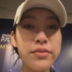 Gigi Yim Instagram - 深夜mode又係回憶的時候！ 因為我習慣工作時不舉着手機，所以我盡力摷了一些幕後的東西出來。哈哈哈，這是上次10月和今次的一些回憶。 1.又哭了的兩師徒，感覺很像置身於偶像劇中大哭然後配樂響起來的感覺呢！！！ @cleopatra_ko 2.那時候跟大家開live吃東西的另一角度🤳🏻 3.在後台瞓醒咗的我？忘記了睡前還是睡後😅 4.第一次演唱會沒有encore的大家😬🫡sorli! 5.第二次演唱會排舞時我着的襪子，他們的關係很要好！請不要拆散！ 6.接到任務的我。其實我一見到他們我就想笑所以任務算是失敗了。🥲 7.排舞休息時找到空位插到一些時間寫心意咭的相（太多人了！！！） 8.謝謝大家噢🫶🏻辛苦啦(好似有bug唔知點解又矇咗) 9.屬於GI FORCE的小櫃（很溫馨，風雨都吹不倒我們的感覺，歲月 ） 10.再見舞台！再見九展！再見大家！
