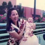 Gigi Yim Instagram - 我的媽媽們母親節快樂！ 你們都在不同的階段，幫助我照顧我，一直鼓勵住我，永遠❤️你們，我會加油的。💪🏻 也祝各位天下間的媽媽母親節快樂，大家都是一朵盛放得很漂亮的花，開開心心，心想事成🌷🌹❤️ 各位媽媽辛苦了！送上一朵萱草花的花語 ‘忘記憂愁，感恩母愛，溫馨美滿’ 致愛錫我們的母親❤️