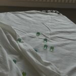 Gigi Yim Instagram - 點解可以咁快就5月4號？😭 最近看見那一期影的相片，一些用手機拍的，不知為何今天的語言系統有點錯亂🤯 麻煩大家如果有空的話可以幫我在下面留言組織一下嗎🥲