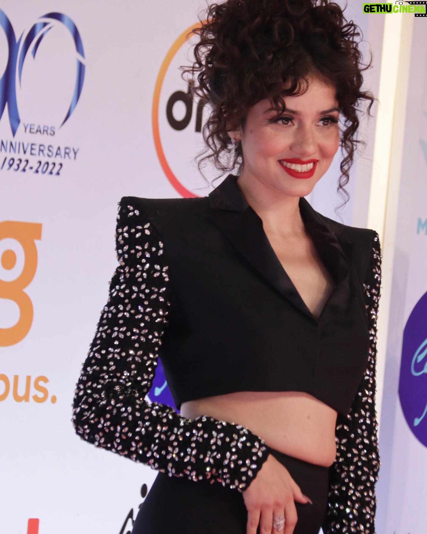Gihan El Shamashergy Instagram - From the MENA premiere of The Swimmers at the Cairo International Film Festival ✨ Stylist @kariemfadl Suit @asmorii Makeup @duhamukhtar Jewelry @louisdiamondsofficial Hair stylist @thecurlystudio @doaathecurlystudio