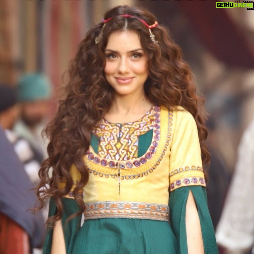 Gihan El Shamashergy - 64.4K Likes - ✨ جودر ✨
الف ليلة وليلة
إخراج أ/ إسلام خيري
@islamkhairy_
@watchit
@ontv
@ondrama.eg