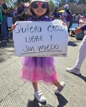 Gimena Gómez Instagram - Gracias a todas ésas mujeres que en el pasado nos abrieron camino, a las que han luchado y alzado la voz para que hoy estemos mejor que ayer. Por su historia, por la mía y por la de todas. 💜💜💜 #diadelamujer #8M #8marzo