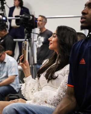 Gimena Gómez Instagram - •| What a weekend! For almost 5 years I’ve seen my now fiancée working hard every day to accomplish his goals. He has taught me perseverance, resistance and resilience as well as many other things. He is not only the new @utsambb head coach now, but also my life coach, too. Thank you so much to the people of San Antonio for the warm welcome! We are so blessed to be a part of this community!
Go Runners! 🤙🏻 |• 
.
.
.
#roadrunners #utsambb #utsaconference #sanantonio #coachclaunch