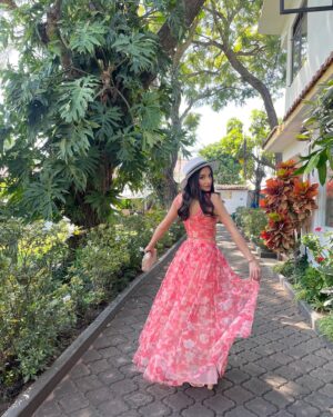 Gimena Gómez Instagram - •| Me escapé de fin de semana y  @hotelquintalasflores fue mi oasis de paz y relajación para recargar pilas y regresar a mi loquita CDMX a mi rutina de filmaciones, clases de danza, canto y rush en general. La buena noticia es que solo son dos horas de camino. La mala: voy a extrañar éste clima perfecto! ☀️ |•
.
.
#hotelquintalasflores #cuernavaca #weekendscapeaway #cuernavacazo