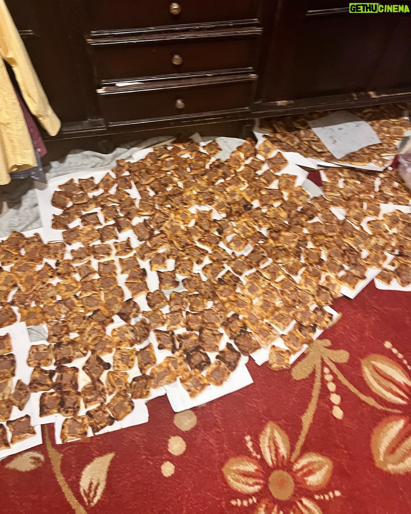 Gina Dirawi Instagram - Beirut hälsar Ramadan Kareem