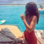 Gina Dirawi Instagram - Vad ska en kvinna behöva göra för att få åka jet-ski utanför Coop?