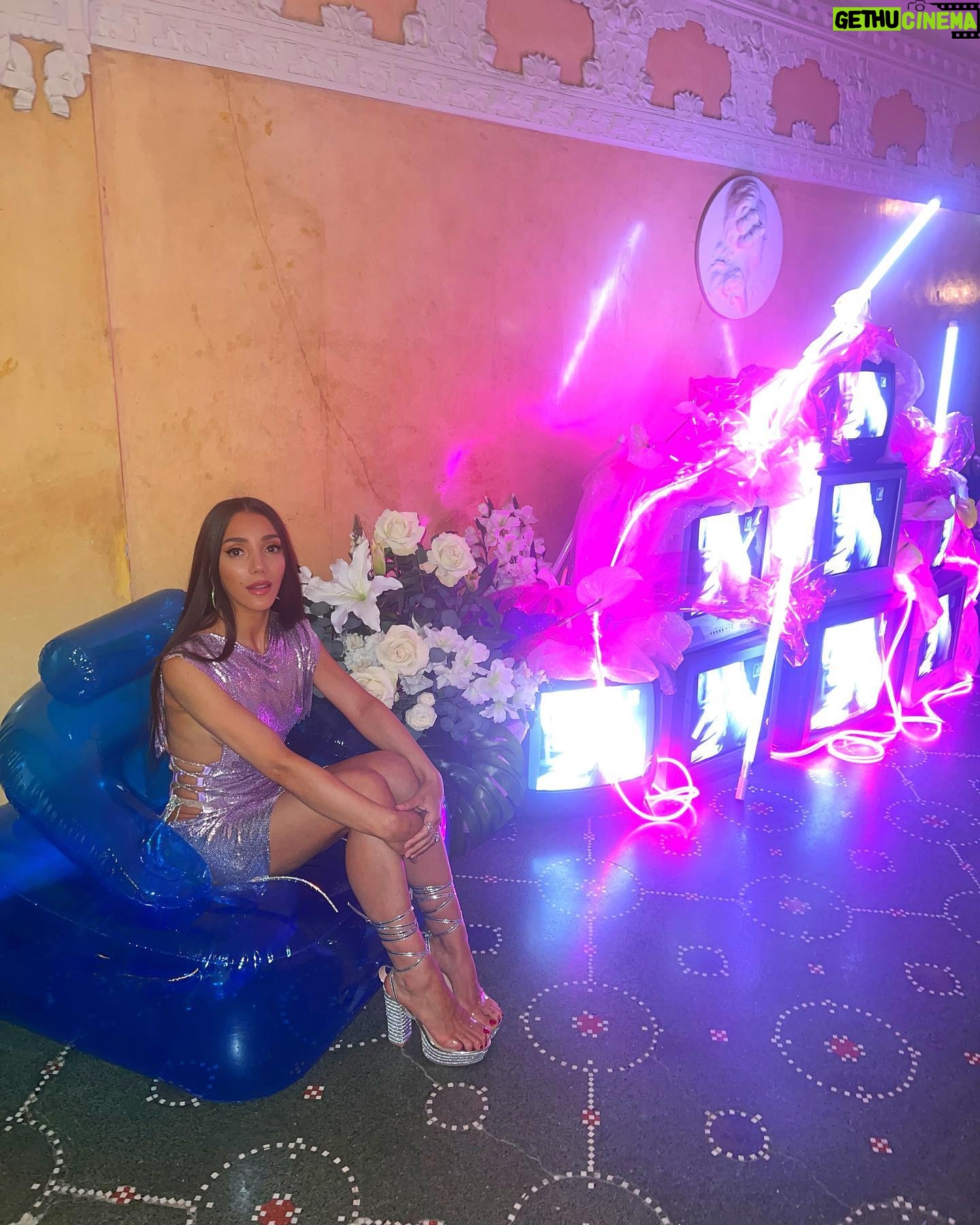 Gina Dirawi - 3 Likes - Blue💙
@dennizpopawards
@mariabarsoum