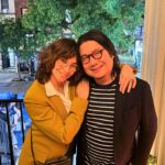Gina Gershon Instagram - Congratulations to my friend Kevin Kwan for his new book Lies and Weddings!!! such a fun night ! Can’t wait to read !!! @kevinkwanbooks #liesandweddings 👏👏👏✨❤️👏👏