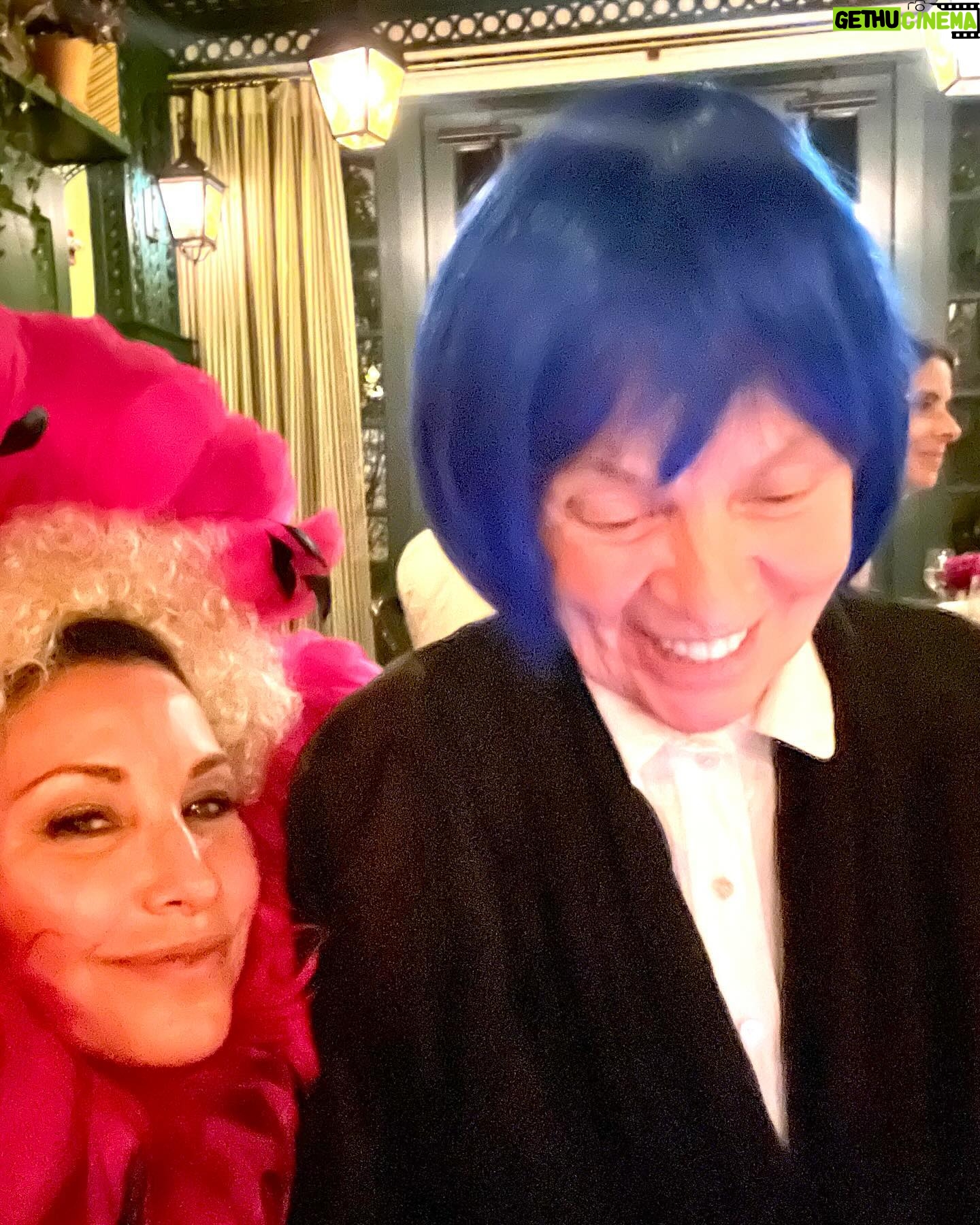Gina Gershon Instagram - Wigs off to my pal Laurie Anderson on her Grammy’s Lifetime Achievement award. Well deserved. Laurie has been such an original pioneer trailblazer artist in so many mediums for so long she is an inspiration to all in work and spirit! Congrats my friend. @laurieandersonofficial #lifetimeachievementaward #grammys #artist #pioneer #trueoriginal 💃💃