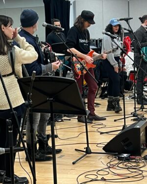 Gina Gershon Instagram - Oh I do love a Sunday rehearsal with groovy people. Happy to be a part of the Tibet House concert tomorrow- if you are in New York… it should be fun! @laurieandersonofficial @philipglass @joancbaezofficial @maggierogers @tibet_effect @gogolbordello plus more- #rehearsals #tibethouse #carnegiehall #icons
