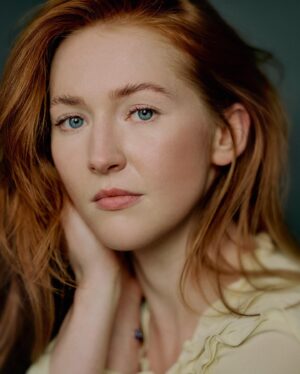 Gina Stiebitz Instagram - 🌞
new headshots @schlag_agentur 
photographer: @pascalbuenning 
h&m: @tobias_sagner