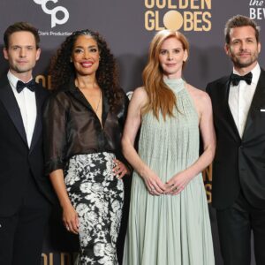 Gina Torres Instagram - Last night’s #GoldenGlobes gave us the #Suits reunion we’ve all been waiting for! Swipe through to see the highlights. 🤩