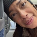 Gina Torres Instagram - Como decia mi mama, “Le vale un comino” Lol…This is all good. I’m so proud of her in so many ways. Unlike a lot of parents that walked onto this plane, I slept and got some work done. So why does it hurt so much???? 🥹😫😭 #laughingandcrying #hardtoletgo #motherdaughtertime sort of. #OnlyLoveIsReal ❤️